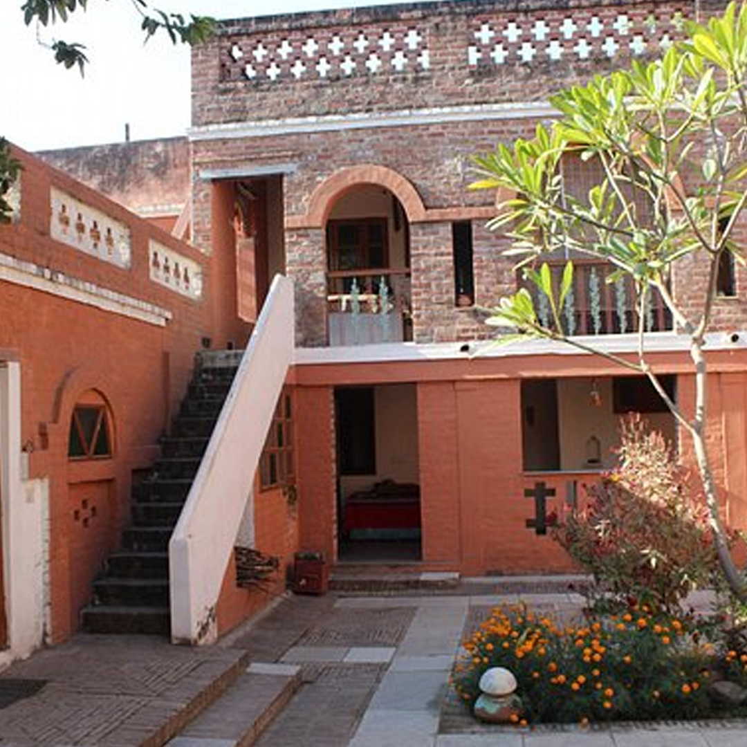 ad one way taxi service